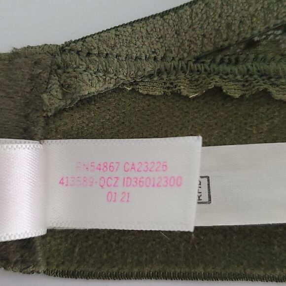 PINK Victoria's Secret Wear Everywhere T-Shirt Lightly Lined Green Lace 32DD - Picture 11 of 11